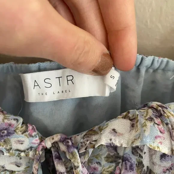 ASTR The Label Floral Milkmaid Top Blouse Womens Size Small Cottagecore Cropped - Picture 2 of 5